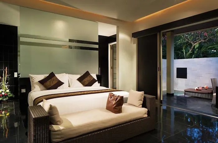 Villa Sun Island Boutique & *