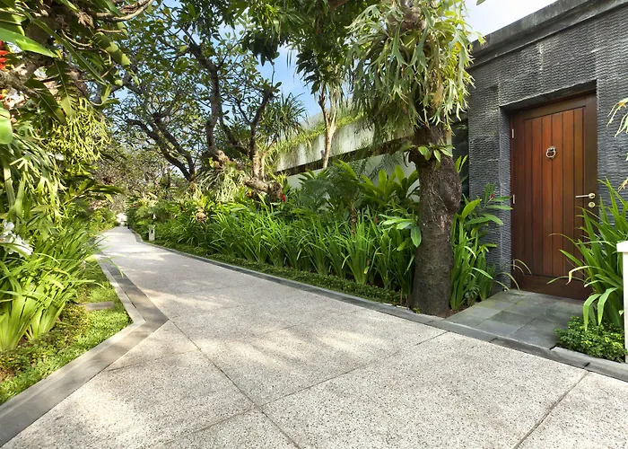Villa Sun Island Boutique &