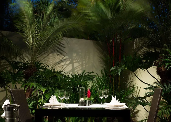 Sun Island Boutique & Villa