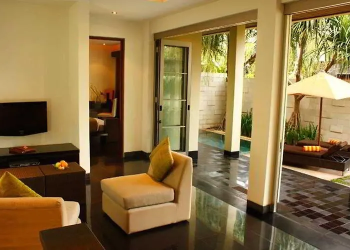 Villa Sun Island Boutique &